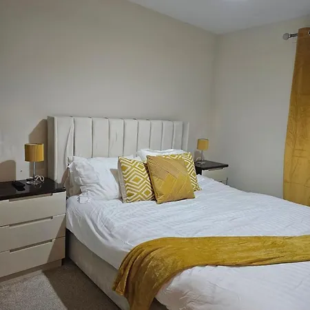 Waterfront, Ethihad Stadium Apartamento