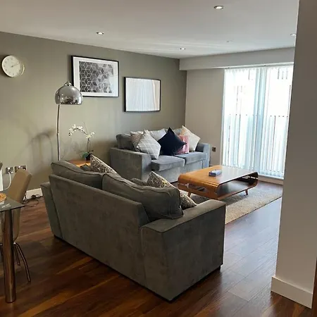Stunning Centre Apartment! Ideal For Small Groups Manchester