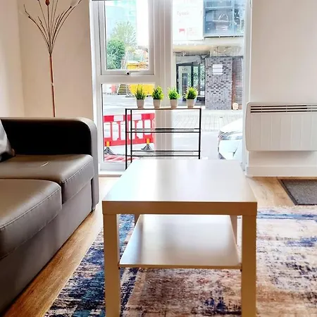 2 Bed Manchaster With Private Entrance Appartement Manchester