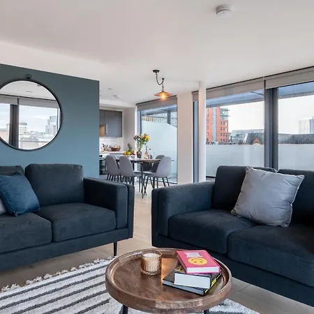 Kula - Centre * Manchester