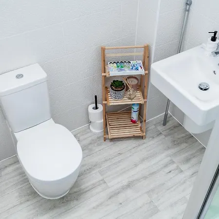 Beautifully Fab 3 Bedroom 4 Beds New 8 Guests Stretford Trafford *