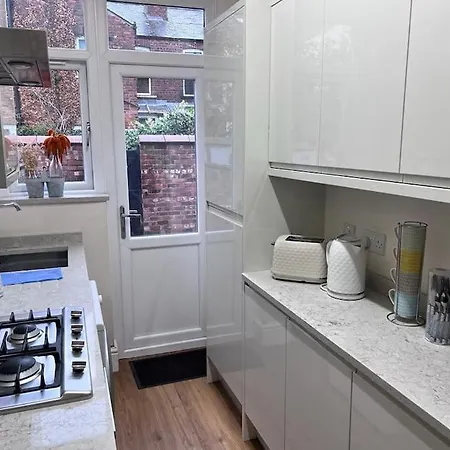 Awesome 4 Bed House In *