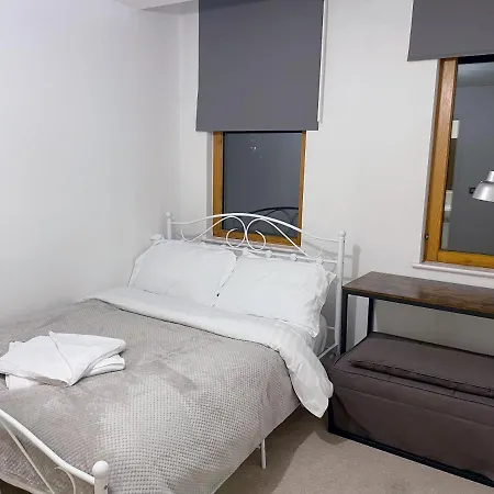2-bed In Greater Apartment Manchester