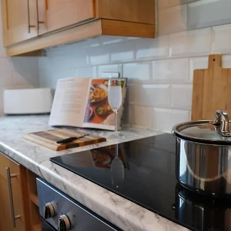 Cromwell House Holiday home *