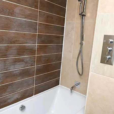 In A Flat בית אירוח