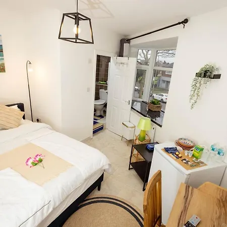 Airstaybnb Guest house *