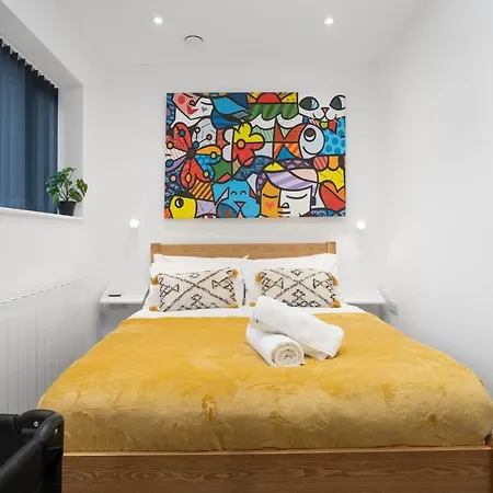 Stylish 4bd - Coop Live - Etihad - Parking - Ev