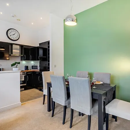Pass The Keys Luxury 2 Bed In Leafy West Didsbury 아파트