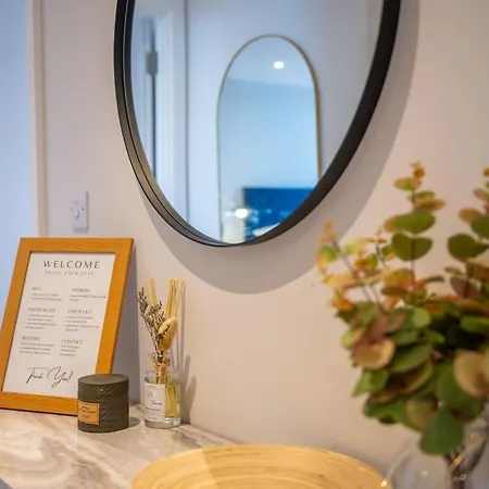 Apartment Stunning Brand New 3 Bed By Valore Services Manchester