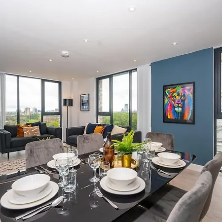 Stunning Brand New 3 Bed By Valore Services Manchester