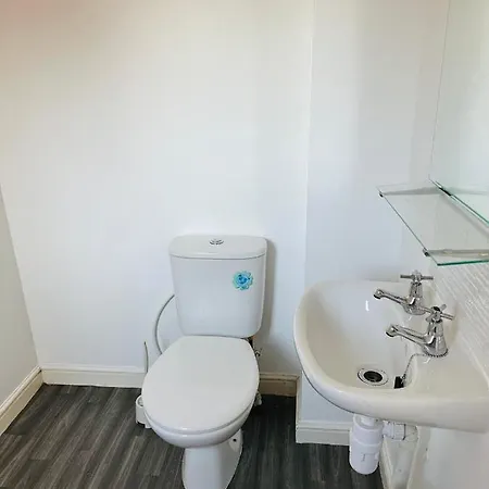 Nyaraló Cozy Stylish House Near Piccadilly Station, Etihad Stadium With Parking, Garden And 900mb Wifi Manchester