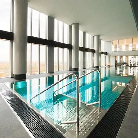 Luxury In - Rooftop Swim
