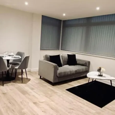 Lovely And Spacious One Bed Available * Manchester