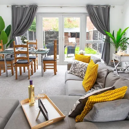Ferienhaus Cozy Townhouse In The Heart Of Greater