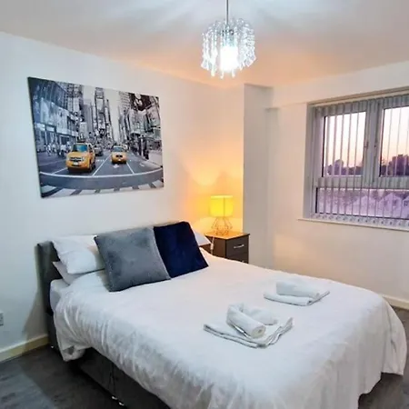 アパート Modern 2 Bed Highclere Flat For And Contractor Groups In - Free Parking - By Nmb Serviced