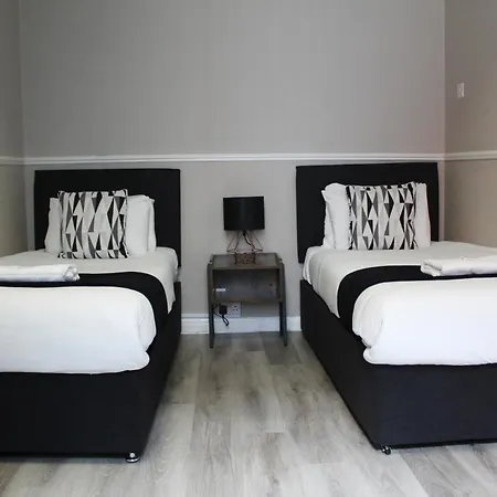 Mitre Centre Hotel