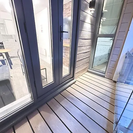 The Works - Private One Bedroom Apartment Manchester