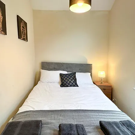 Hotel Homely 4-bedroom House 3*
