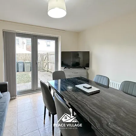 Casa vacanze Ashton Co-living - Private Self-cater *