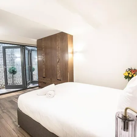 Superhost: Luxury Deansgate Townhouse Manchester