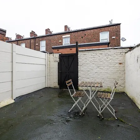 Guestready - Restful Retreat In * Manchester