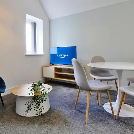 Free Parking - 1 Bedroom Salford Royal Sleeps 4 Manchester