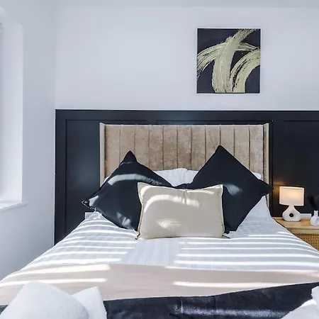 Heart Of Didsbury Luxury 2 Bed By Hass Haus