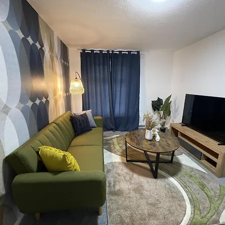 Ferienhaus Convenient 3 Bd House Salford 7 Guests