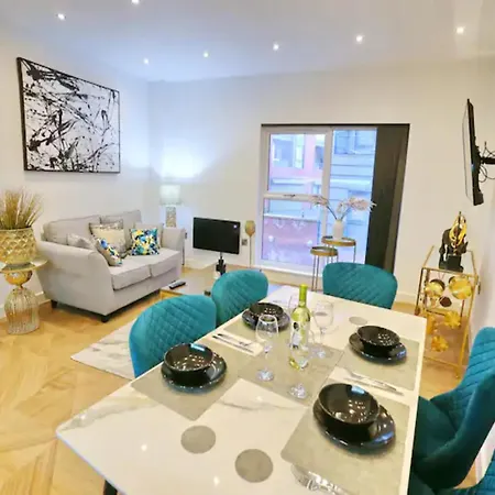Cosy Retreat - Steps From Spinningfields - Pass The Keys *