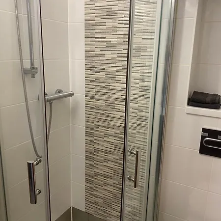 We-stay * Manchester