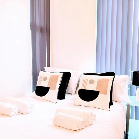 The Commonwealth House By Bevolve Дом отдыха