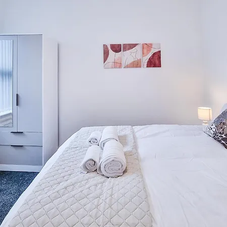 Ashfield Co-living - Private Self-cater 3*