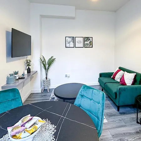 Ashfield Co-living - Private Self-cater Gæstehus Manchester