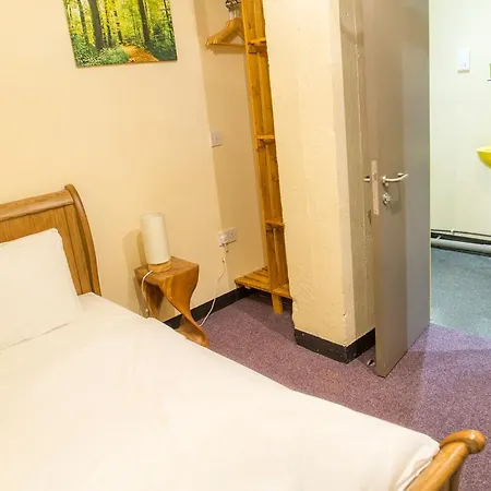 Victoria Warehouse Hotel