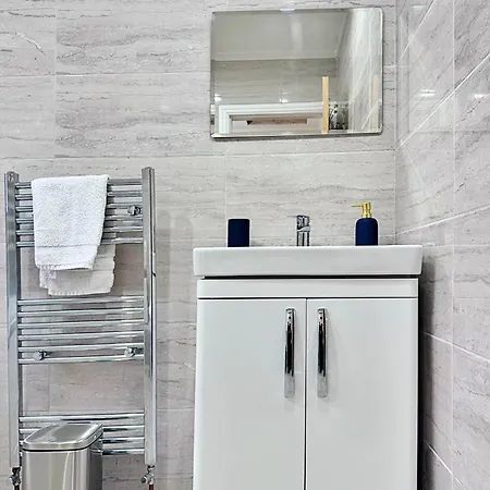 Dom wakacyjny Full In Heywood Street Near Cheetham Hill