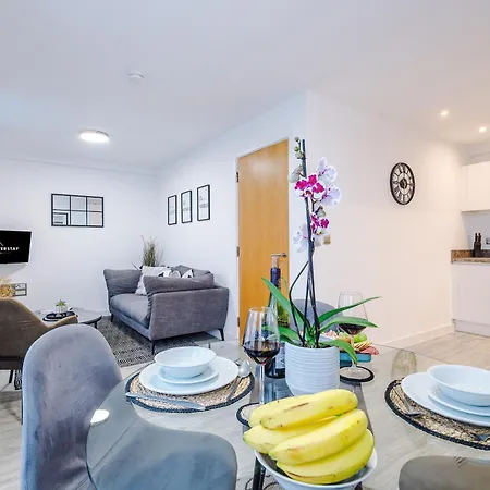 The Sunset - Modern 2 Bed Cityview Haven In Centre. Perfect For Family, Business And Leisure Stays Manchester