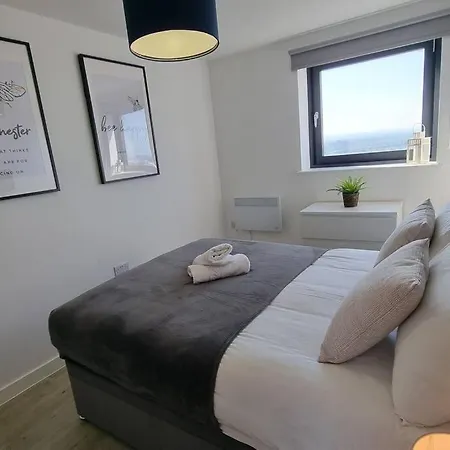 2 Bedroom Penthouse Casa de Férias Manchester