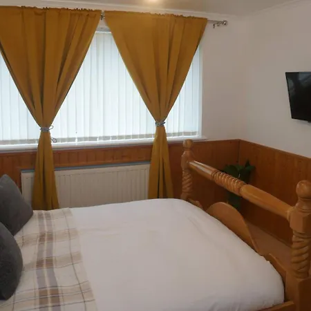 Cosy & Quiet House Close To Etihad And Centre