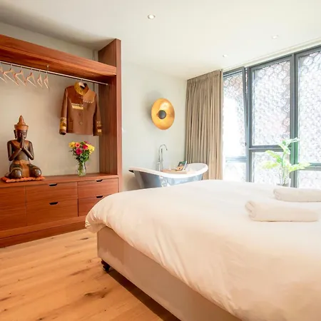 بيت للعطل Luxury Roof Terrace Townhouse مانشستر