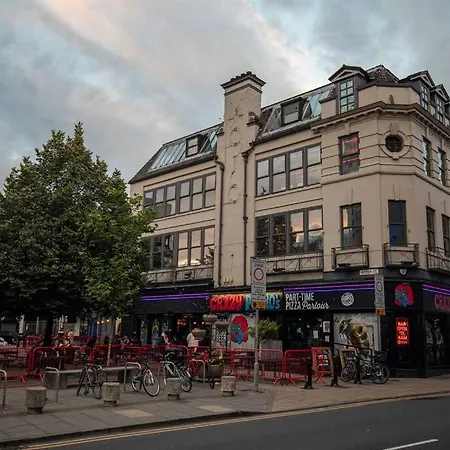 Superhost: Luxury Deansgate Townhouse Holiday home Manchester