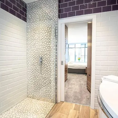 Superhost: Luxury Deansgate Townhouse * Manchester