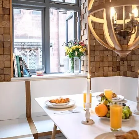 Holiday home Superhost: Luxury Deansgate Townhouse Manchester
