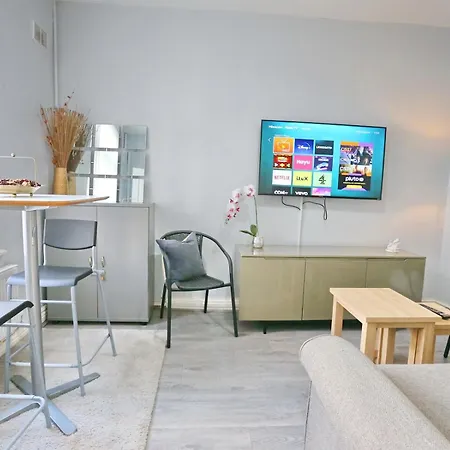 Pass The Keys 5 Min Walk Free Parking Coop Live And Ethiad Arena Holiday home Manchester