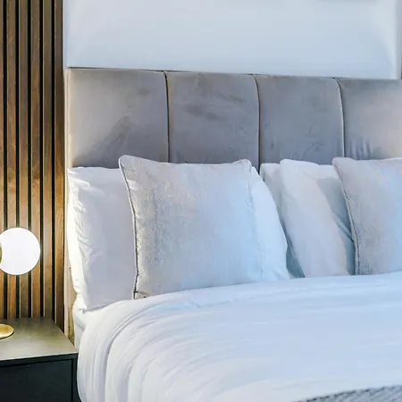 The Sunset - Modern 2 Bed Cityview Haven In Centre. Perfect For Family, Business And Leisure Stays Manchester