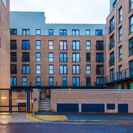 Appartement The Sunset - Modern 2 Bed Cityview Haven In Centre. Perfect For Family, Business And Leisure Stays