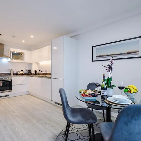 The Sunset - Modern 2 Bed Cityview Haven In Centre. Perfect For Family, Business And Leisure Stays Appartement *