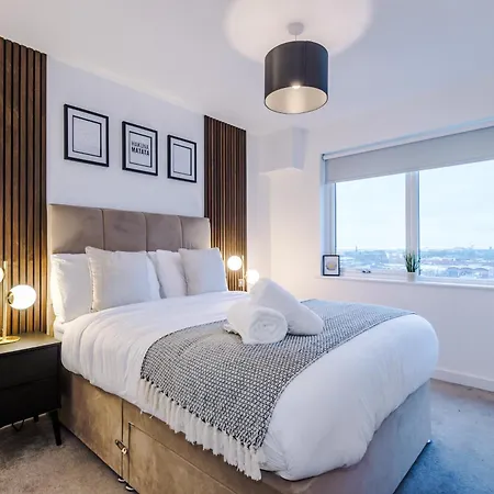 Appartement The Sunset - Modern 2 Bed Cityview Haven In Centre. Perfect For Family, Business And Leisure Stays *