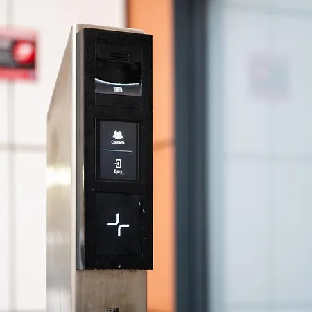 Stylish & Spacious Salford Quays One Bedroom High Floor With Balcony Apartmán *