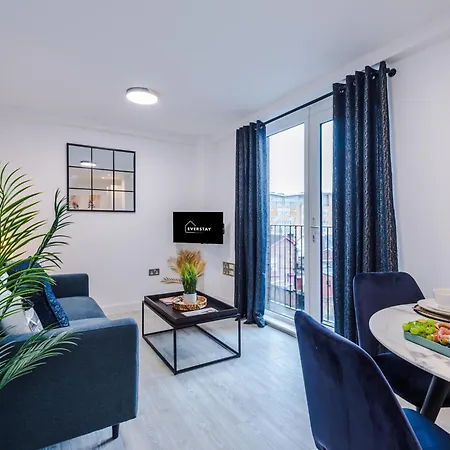 Апартаменты Craven Suite: Modern 1 Bed W/roof Terrace Манчестер