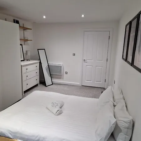 1 Bed Northern Quarter Flat Tib Street *